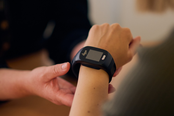 Picture of the Biobeat wearable device